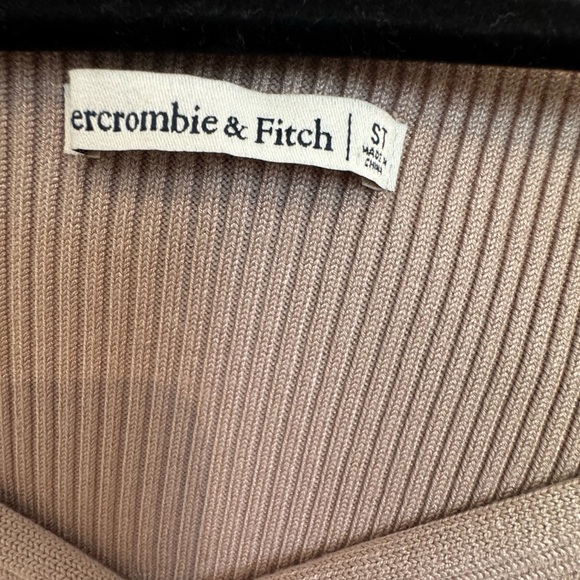 Abercrombie & Fitch Taupe Long Sleeve Dress - Picture 3 of 3